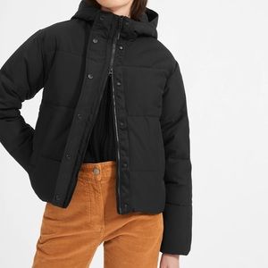 Everlane renew short puffer jacket in XXS